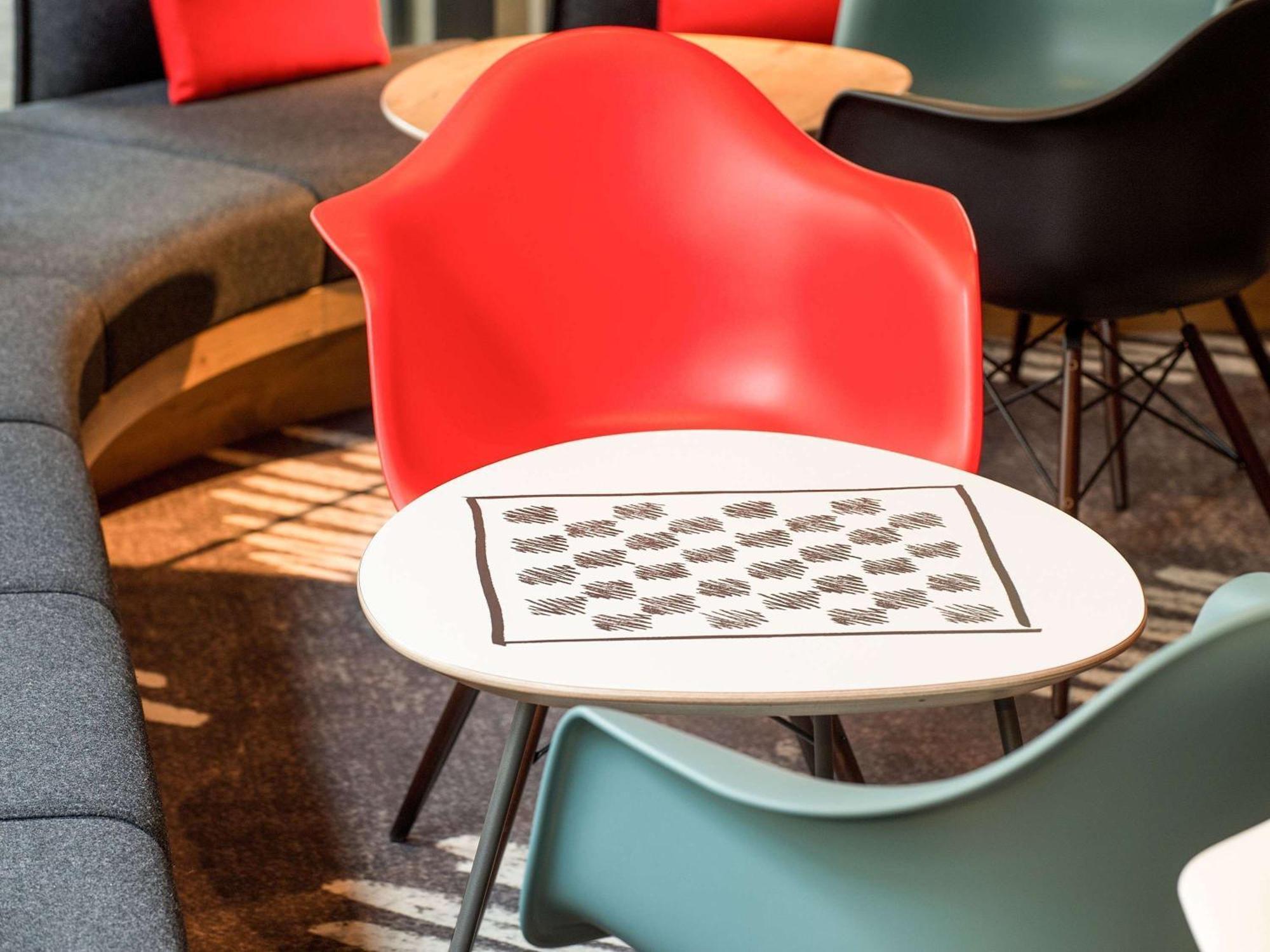 Ibis Poitiers Sud Hotel Luaran gambar